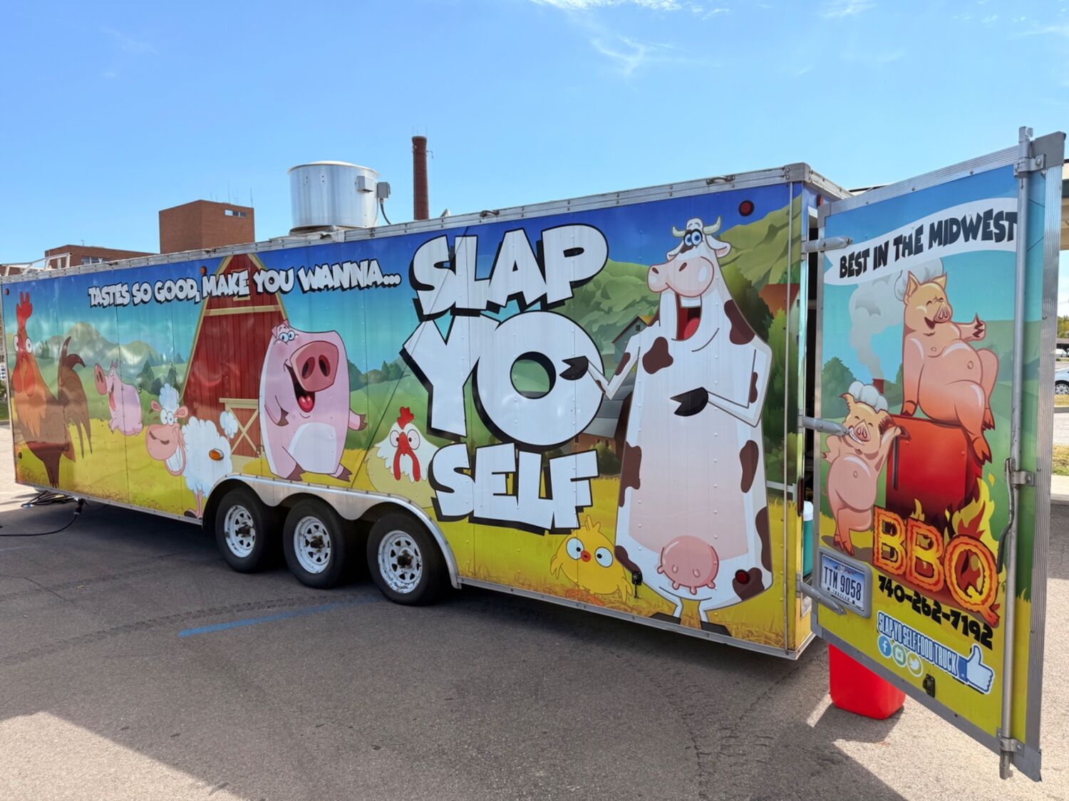Slap Yo Self BBQ trailer in Marion, Ohio